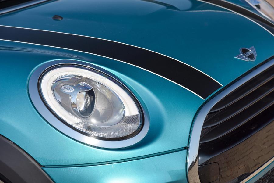 Детали экстерьера Mini Cooper Caribbean Aqua (F56) 2017 года  (ZA) (фото 4 из 18)
